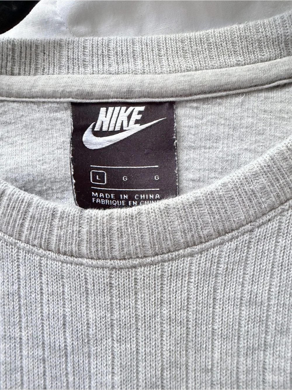 Nike Light Gray Ribbed Cropped Long-Sleeve Top